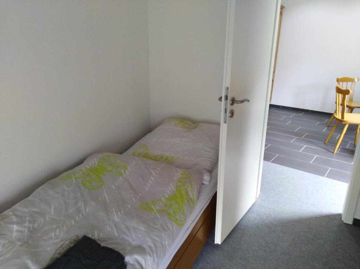 Monteurzimmer\Ferienwohnung バート・ガンダースハイム エクステリア 写真