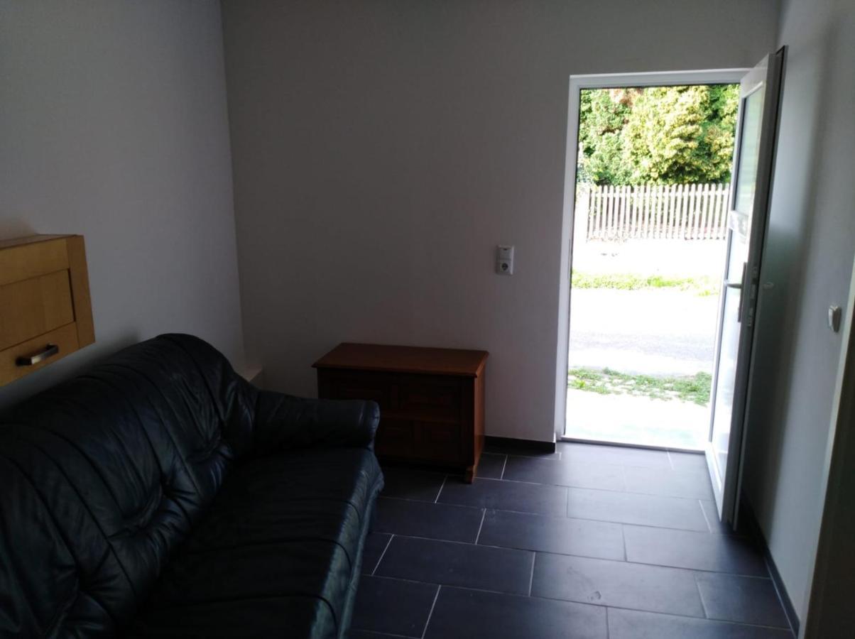 Monteurzimmer\Ferienwohnung バート・ガンダースハイム エクステリア 写真